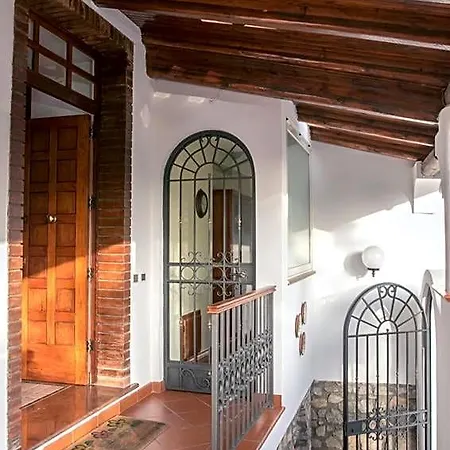 فندق مبيت وإفطار La Casa Della Nonna 4*