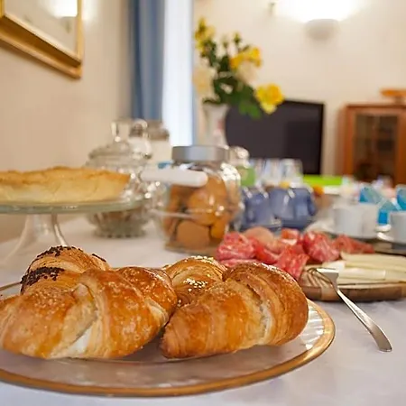 La Casa Della Nonna فندق مبيت وإفطار سكاليا