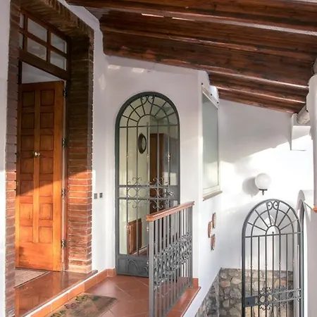 La Casa Della Nonna Bed & Breakfast Scalea