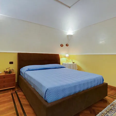 La Casa Della Nonna Oda ve Kahvaltı